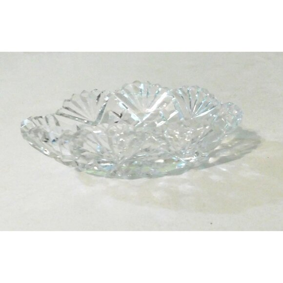 4 Vintage Salt Cellars Cut Glass Oval Sawtooth Rim Intricate Starburst Design - Picture 5 of 9